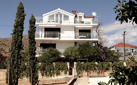 Vila Nataly